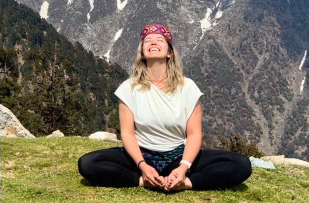 İzmit Yoga Kulübü ve Yasemin Demirağlı ile Hatha ve Hamak Yogası